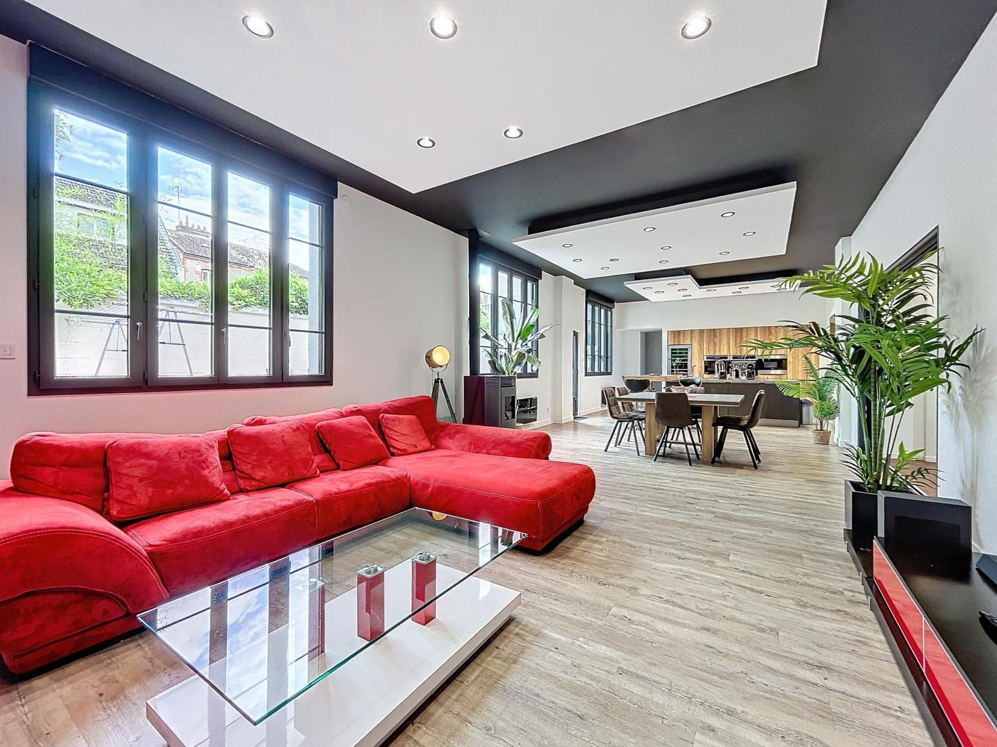 Loft Terrasse Avec Spa Proche Centre Historique Montluçon Exteriér fotografie